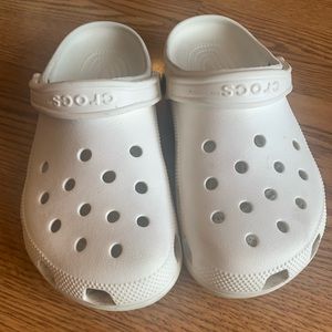 White Crocs size 6